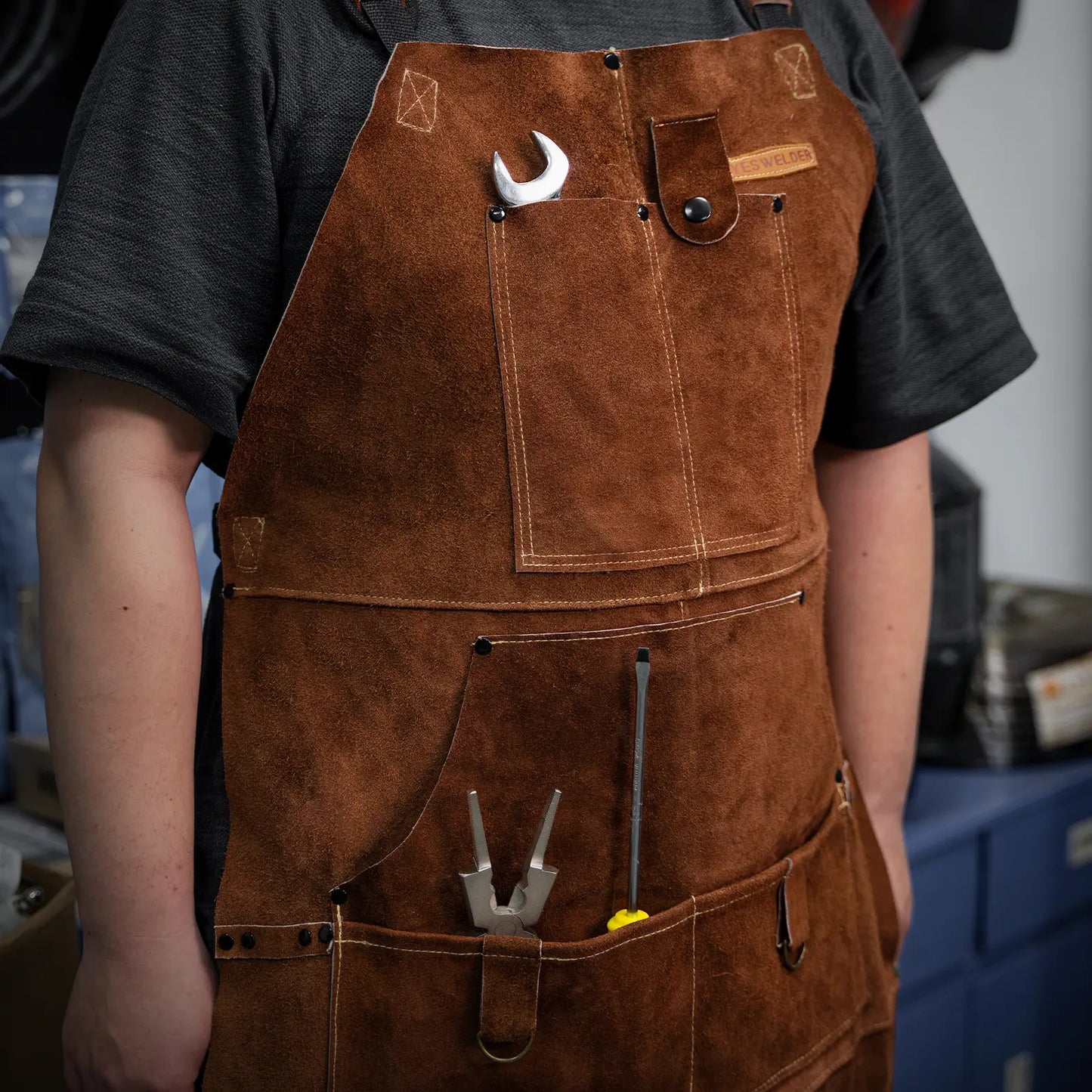 YESWELDER Heavy Duty Cowhide Leather Welding Apron | 41" Length Flame Retardant Apron with 6 Storage Pockets for Welders, Blacksmiths, Woodworkers
